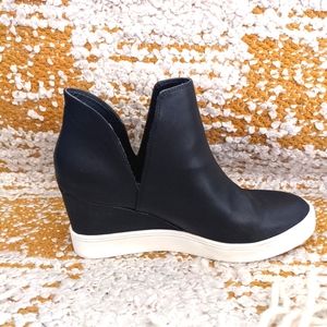 MIA Faux Leather Wedge Sneaker, size 10, black